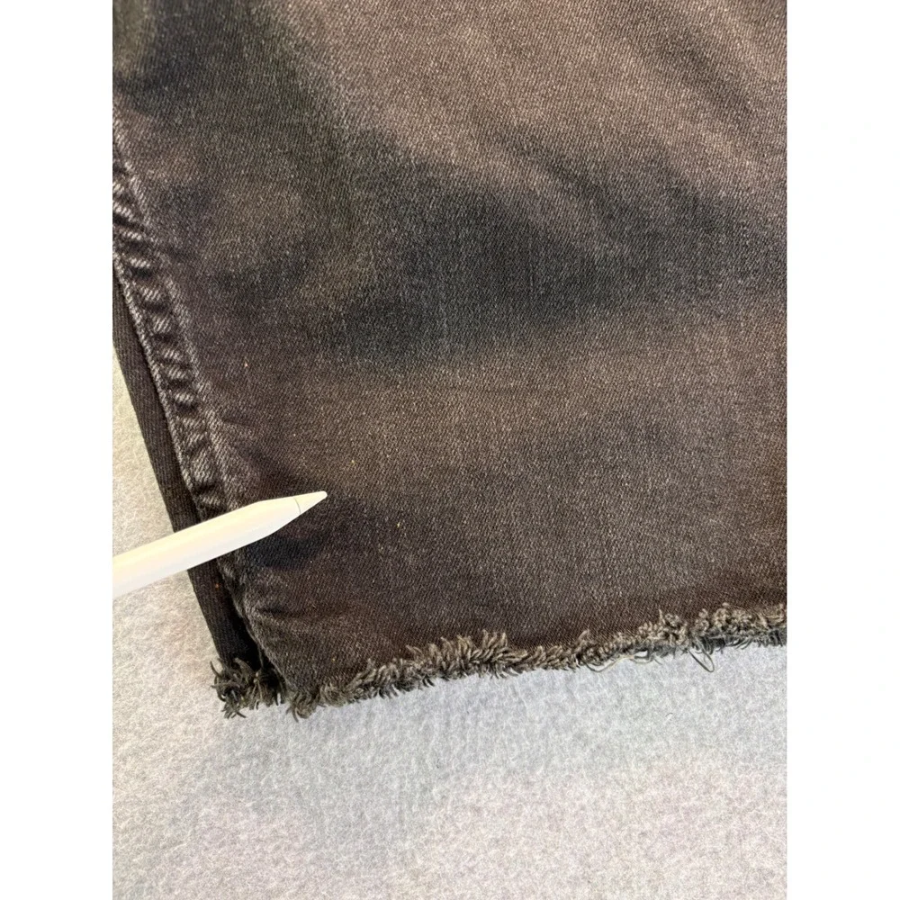Levi's 502 Regular Taper Denim‎ Shorts Mens 32 Black Raw Hem Cut Off 36555-0295